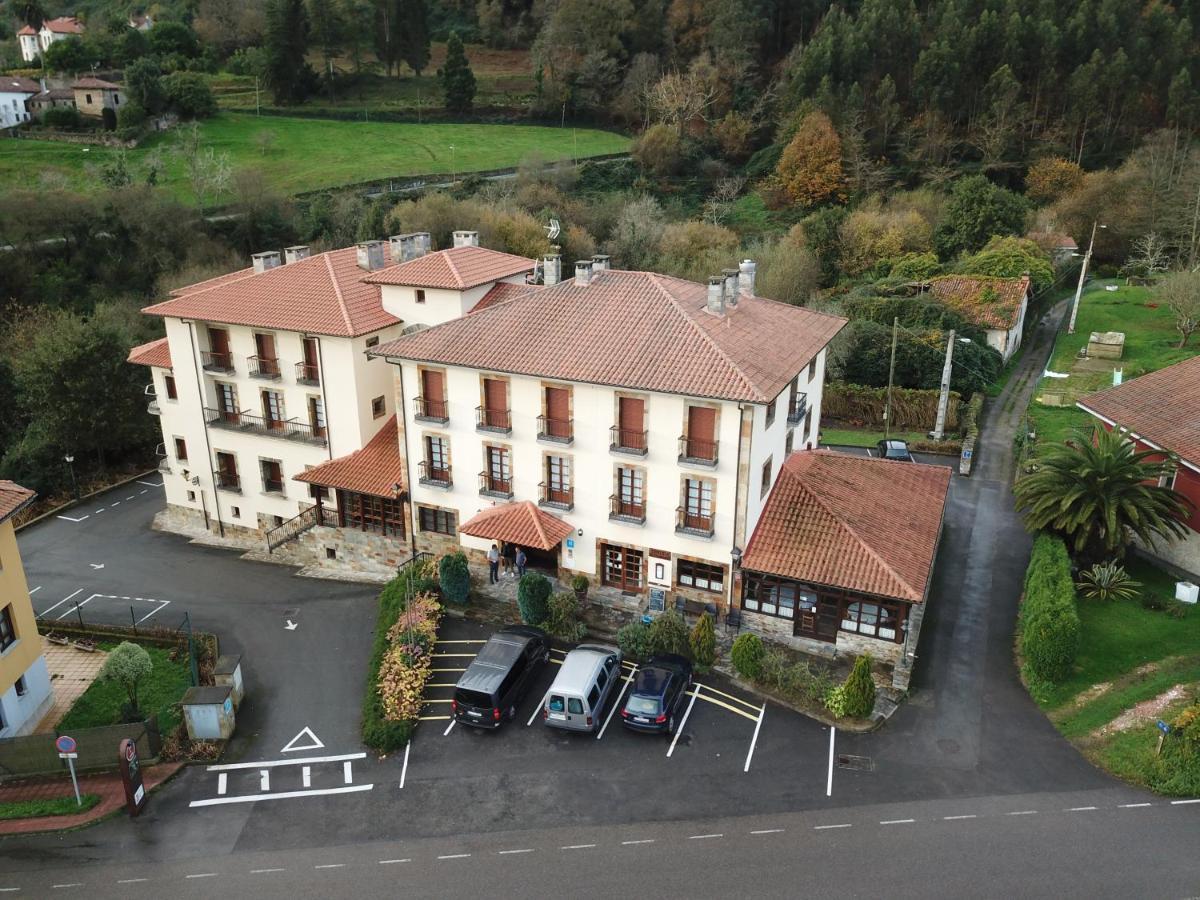 Hotel Valle Las Luinas โซโตเดอลุยญา ภายนอก รูปภาพ