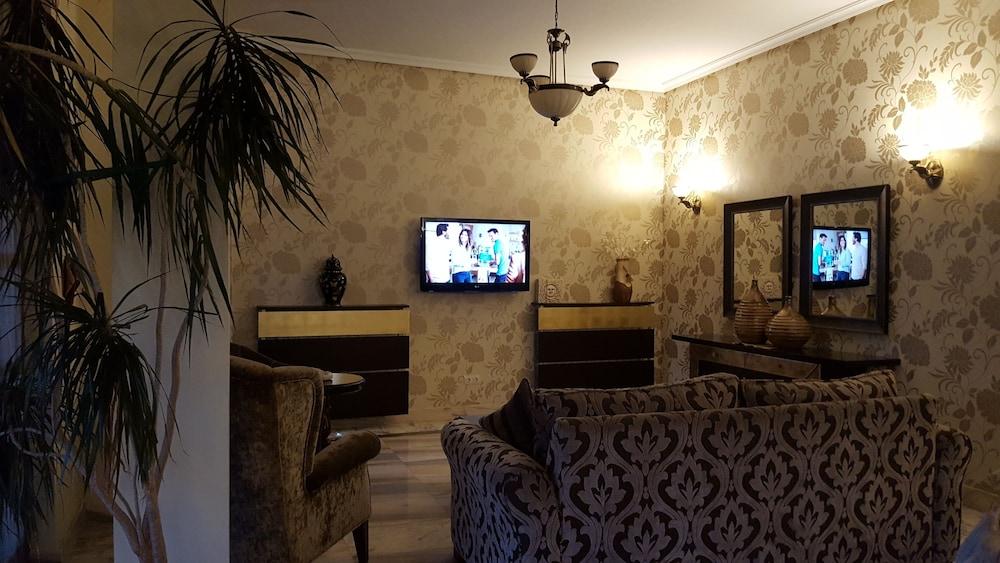 Hotel Valle Las Luinas โซโตเดอลุยญา ภายนอก รูปภาพ