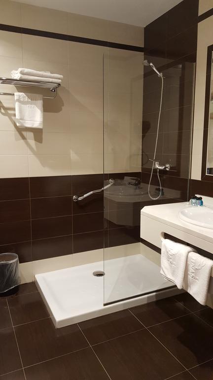 Hotel Valle Las Luinas โซโตเดอลุยญา ภายนอก รูปภาพ