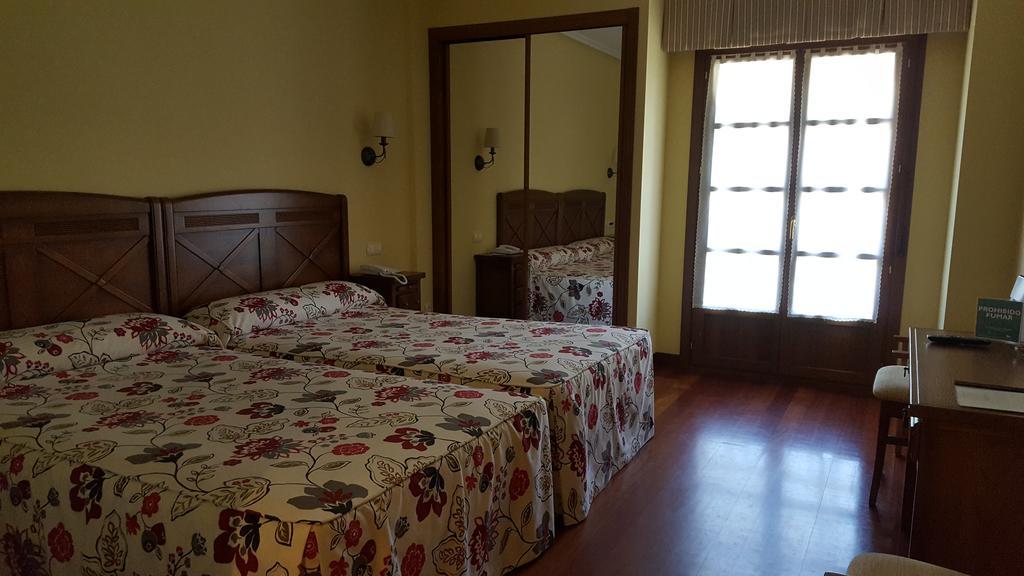 Hotel Valle Las Luinas โซโตเดอลุยญา ภายนอก รูปภาพ
